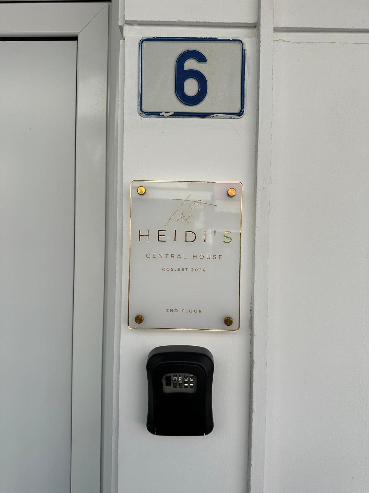 The Heidi'S Central House Кос Екстериор снимка